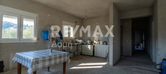 Здание с 2 спальнями в Волос, Магнисия, Фессалия, Фессалия и Центральная Греция, Греция № 8941 19