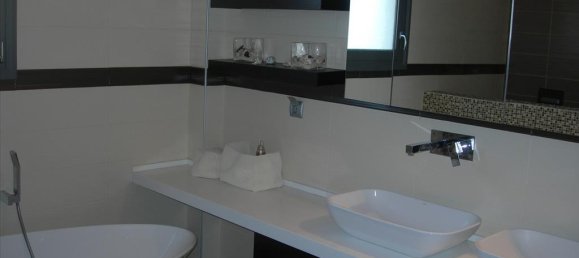 Propiedad comercial de 6 dormitorios en Volos, Greece No. 5634 29