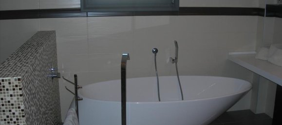 Propiedad comercial de 6 dormitorios en Volos, Greece No. 5634 28