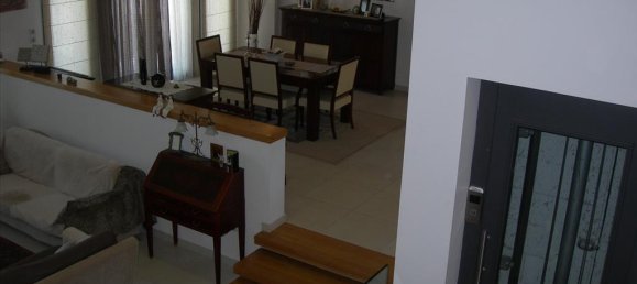 Propiedad comercial de 6 dormitorios en Volos, Greece No. 5634 20