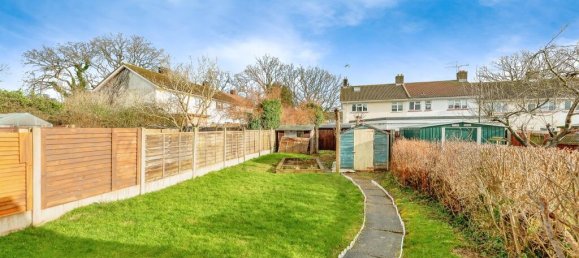 3 bedrooms House in Crawley, United Kingdom No. 6269 13