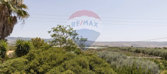 2 bedrooms Villa in Chiaramonte Gulfi, Italy No. 265324 9