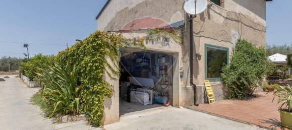 2 bedrooms Villa in Chiaramonte Gulfi, Italy No. 265324 3