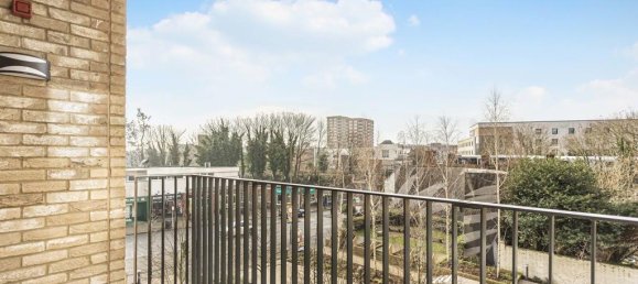 1 غرف نوم شقة في Surrey, United Kingdom رقم 8596 5