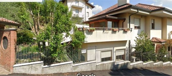 6 rooms Villa in Varese, Italy No. 147963 2