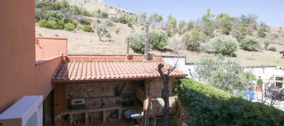 3 bedrooms House in Palermo, Italy No. 373413 23