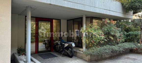 Склад 825м² в Бусто Арсицио, Италия № 285799 2