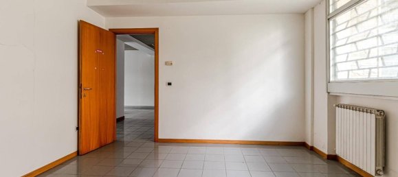 5-Zimmer Büro in Santa Croce sull'Arno, Italy, Nr. 114048 23