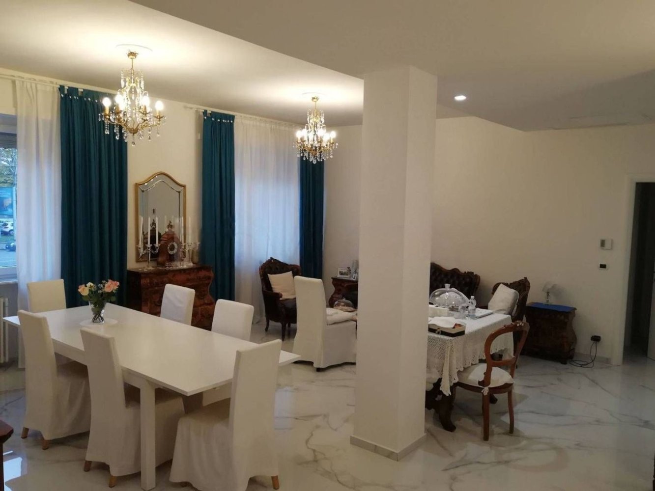 6 rooms Apartment in Turin, Italy No. 11223