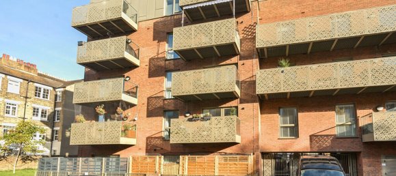 1 bedroom Apartment in London, United Kingdom No. 7637 4