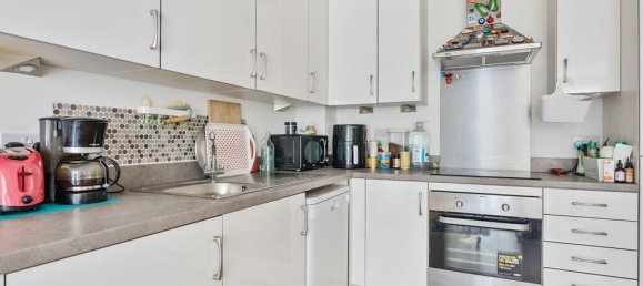 1 bedroom Apartment in London, United Kingdom No. 7637 8