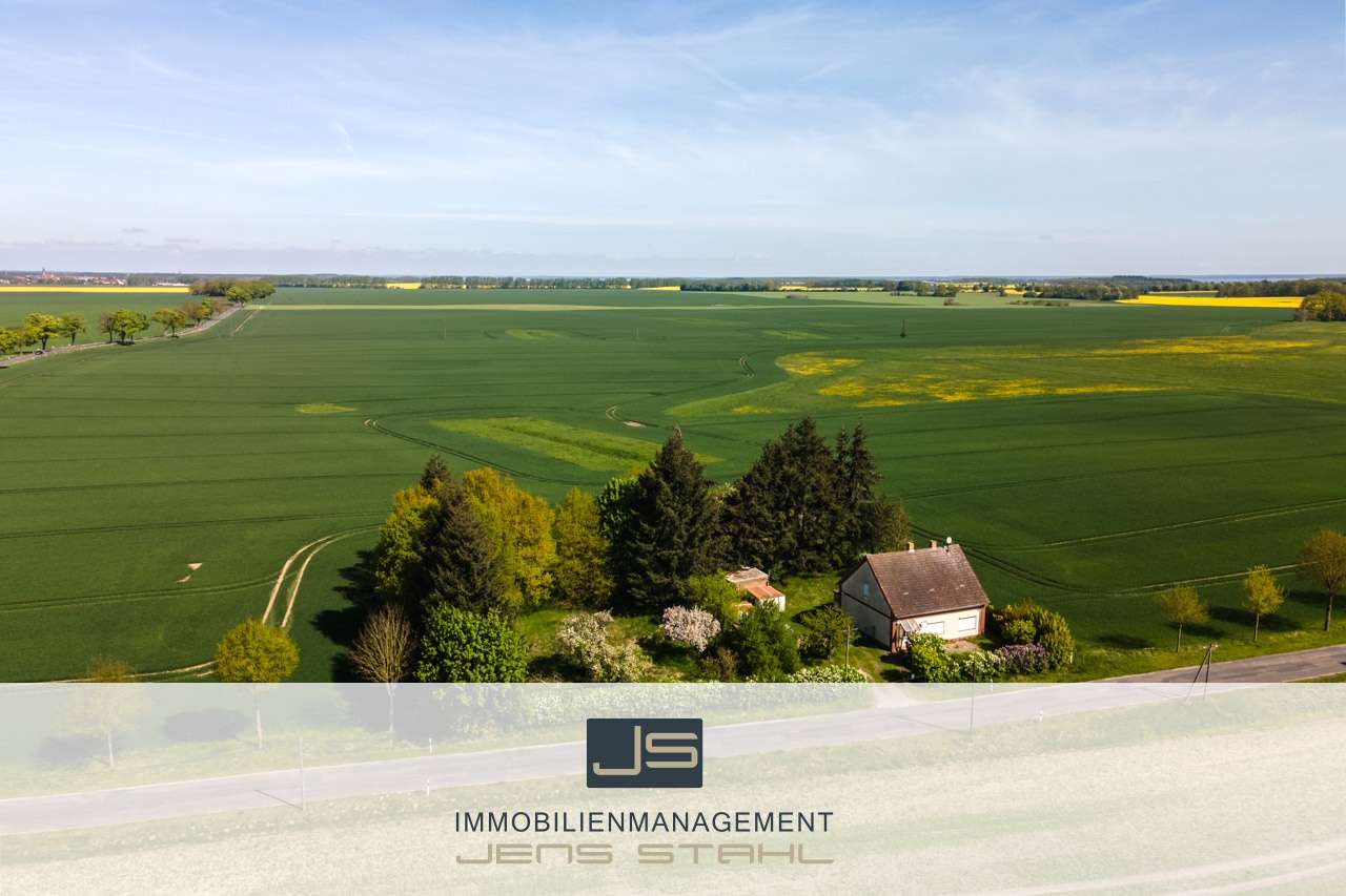 6 rooms House in Mecklenburgische Seenplatte, Germany No. 189041