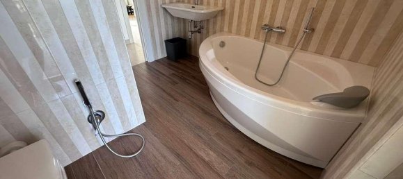 5 rooms Apartment in Soverato, Italy No. 2260 17