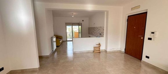 5 rooms Apartment in Soverato, Italy No. 2260 9