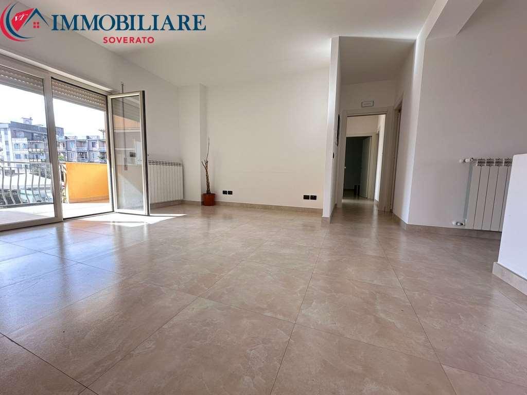 5 rooms Apartment in Soverato, Italy No. 2260