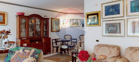 4 bedrooms House in Caserta, Italy No. 308661 8