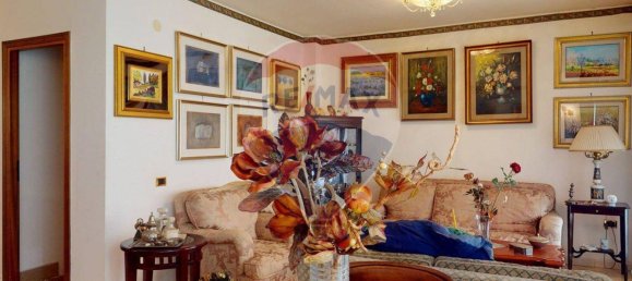 4 bedrooms House in Caserta, Italy No. 308661 9