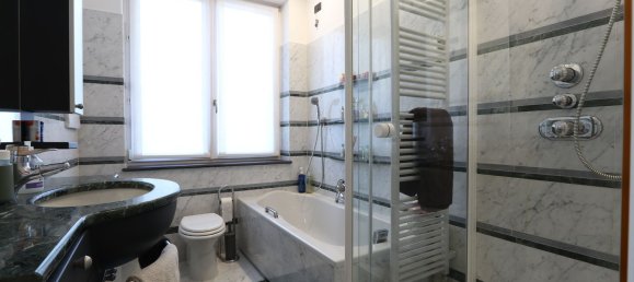 Apartamento de 8 dormitorios en Genoa, Italy No. 325158 16