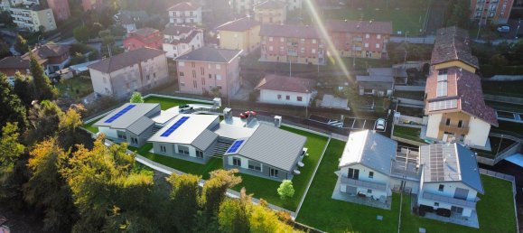 Villa de 4 habitaciónes en Alzano Lombardo, Italy No. 2168 2