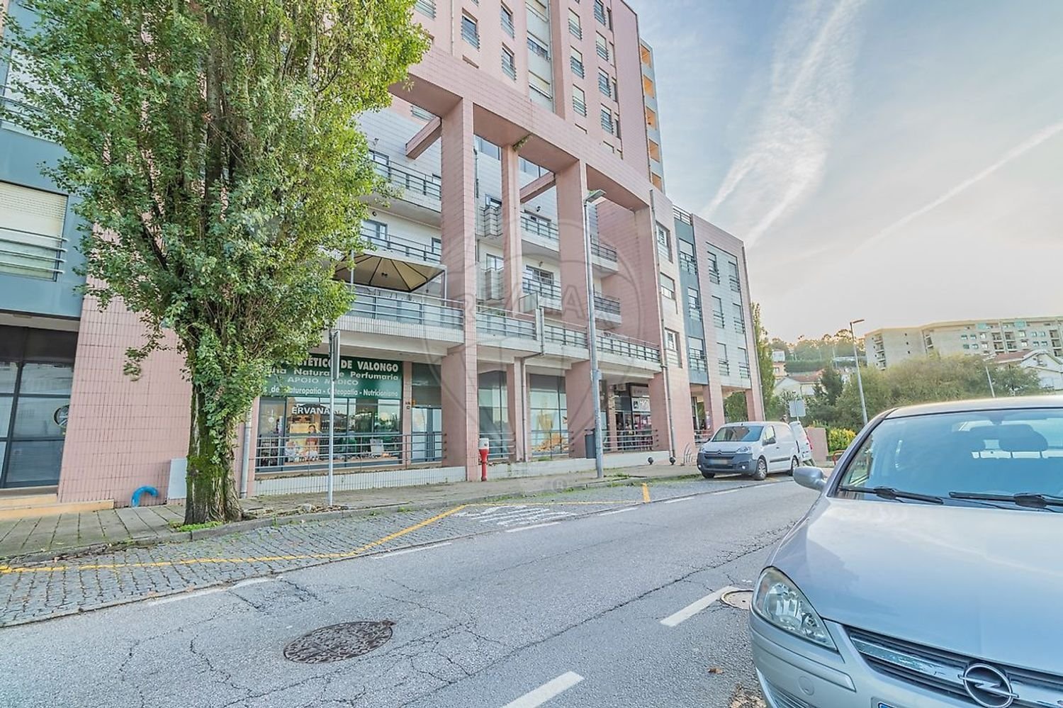 Gewerbliche Immobilie in Valongo, Portugal 58m², Nr. 350962