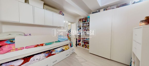 Apartamento de 1 dormitorio en Cinisello Balsamo, Italy No. 122714 13