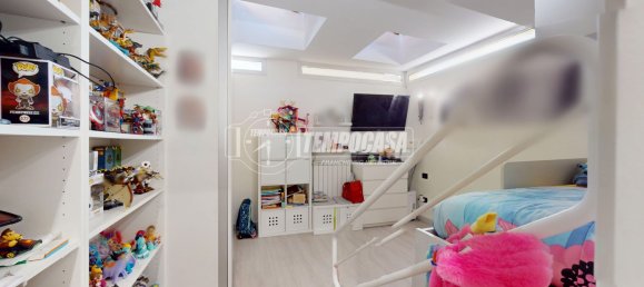 Apartamento de 1 dormitorio en Cinisello Balsamo, Italy No. 122714 2