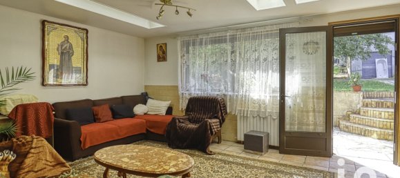 Casa de 3 dormitorios en Montmagny, France No. 298950 2