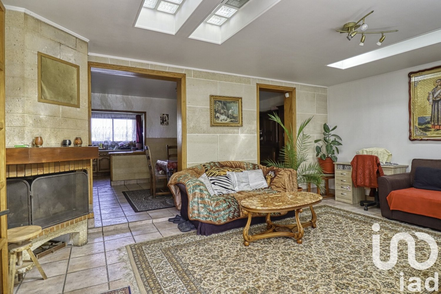 Casa de 3 dormitorios en Montmagny, France No. 298950