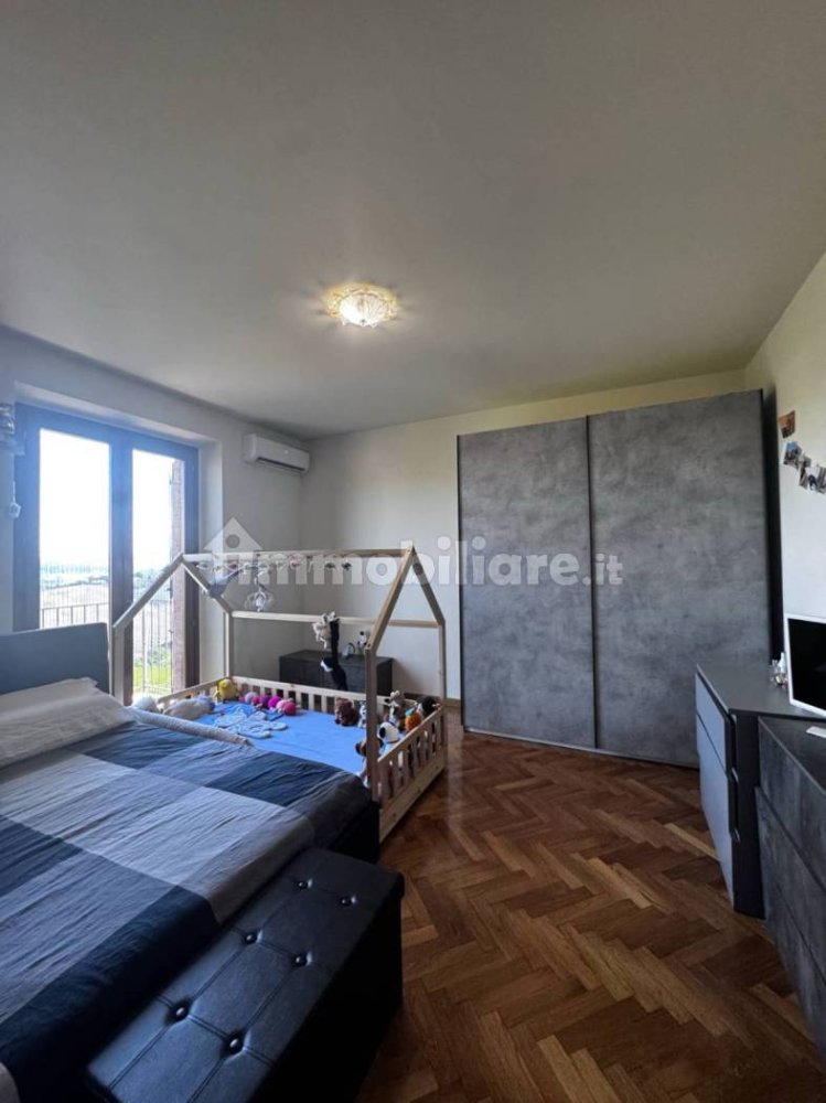 Apartamento de 2 dormitorios en Monte Vidon Corrado, Italy No. 344530