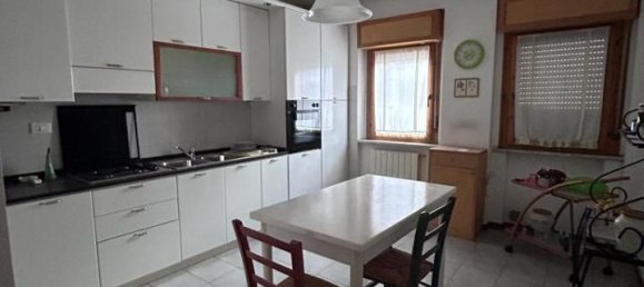 5 rooms Apartment in Aulla, Italy No. 111868 7