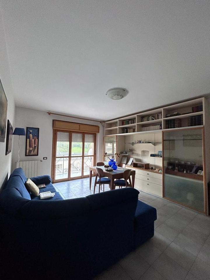 5 rooms Apartment in Aulla, Italy No. 111868