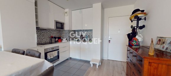 2 bedrooms Apartment in Romainville, France No. 181023 4