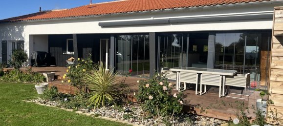 4 Schlafzimmer Haus in La Rochelle, France, Nr. 101122 5