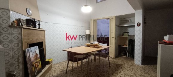 2 bedrooms House in San Vito dei Normanni, Italy No. 112805 3