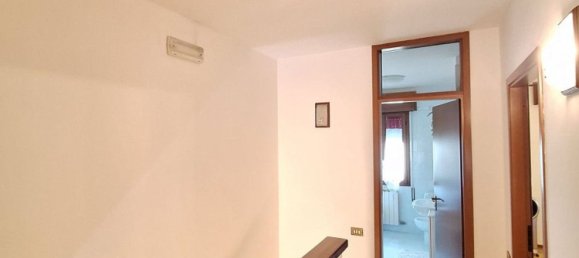 4 bedrooms House in Ceregnano, Italy No. 314323 11