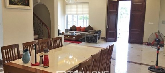 3 bedrooms Villa in Long Bien, Vietnam No. 2111 5