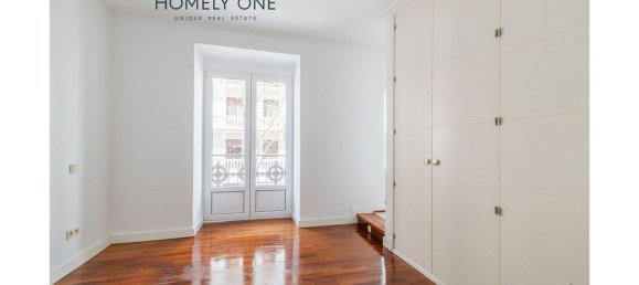 3 bedrooms Apartment in Madrid, Spain No. 170778 4