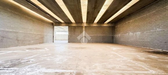 Entrepôt à Offlaga, Italy 2000m² No. 52690 8