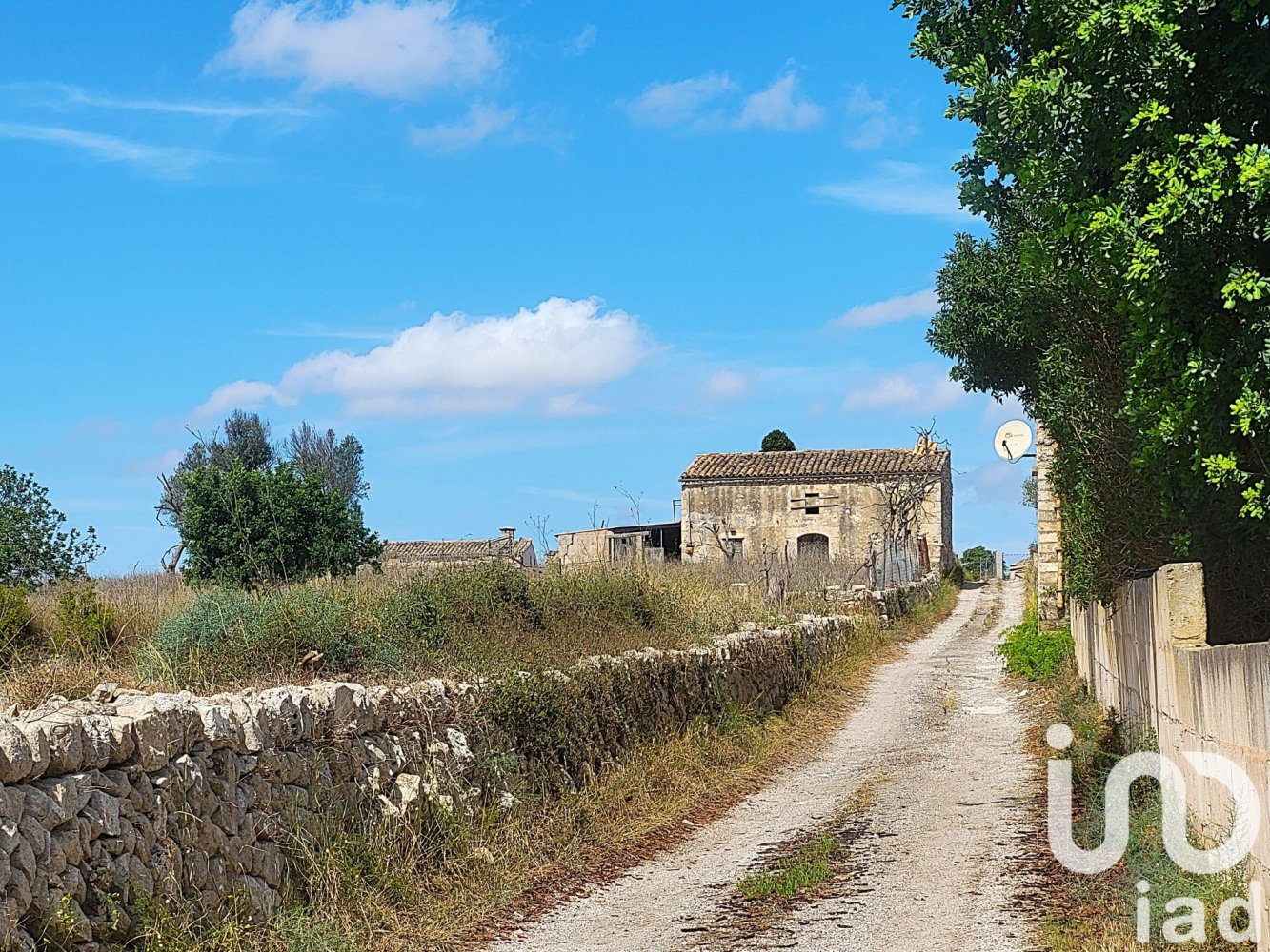 Propriété commerciale à Llubi, Spain No. 292656