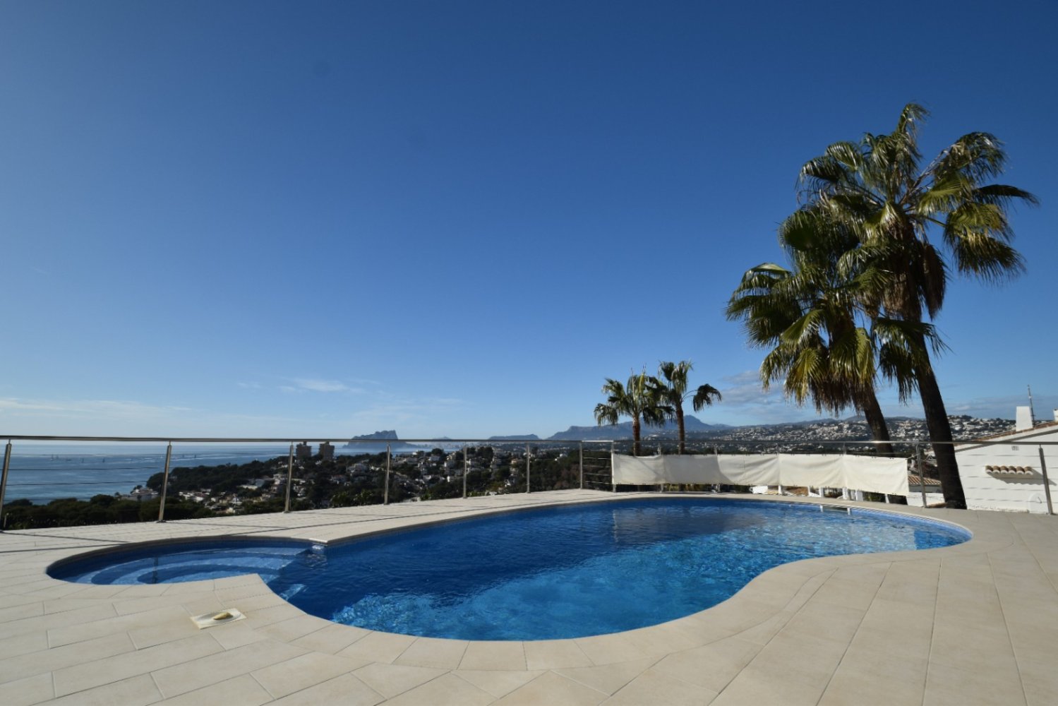 3 bedrooms Villa in Moraira, Spain No. 158558