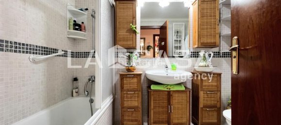 3 bedrooms Apartment in Badalona, Spain No. 162590 13