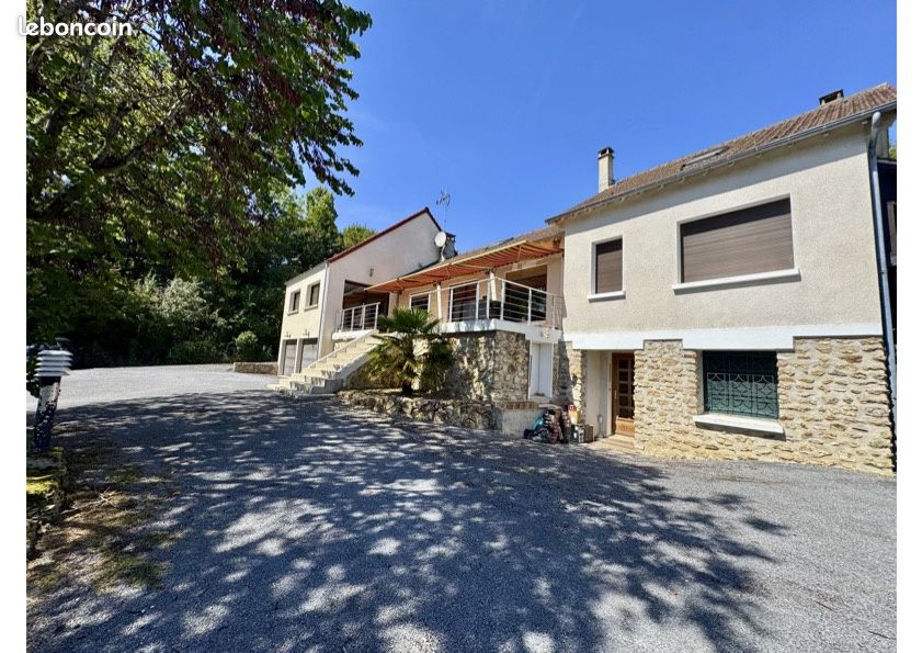 5 chambres Maison à Pommeuse, France No. 325340