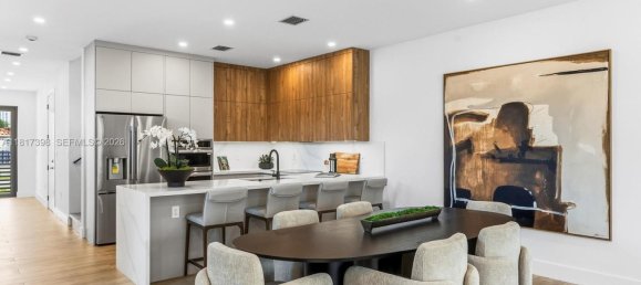 4 dormitorios dúplex en venta en Miami, Miami-Dade, Florida, USA № 614195 26