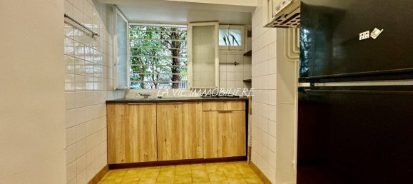 2 bedrooms Apartment in Paris, France No. 180370 7