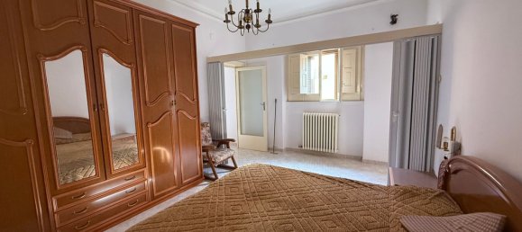 4 bedrooms Duplex in Turi, Italy No. 327825 10