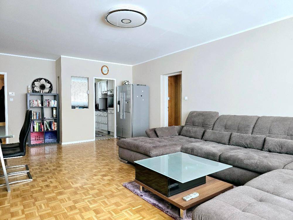 Квартира с 3 комнатами в Хитцинг, Австрия № 224114