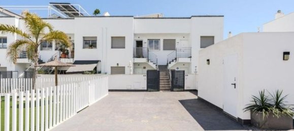 2 bedrooms Penthouse in Torre de la Horadada, Spain No. 189877 2