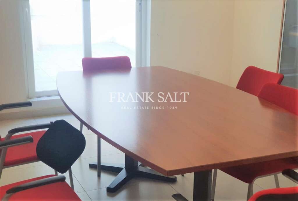 230m² Office in Valletta, Malta No. 12253