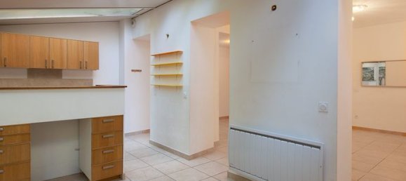 4 bedrooms Apartment in Marseille, France No. 312713 4