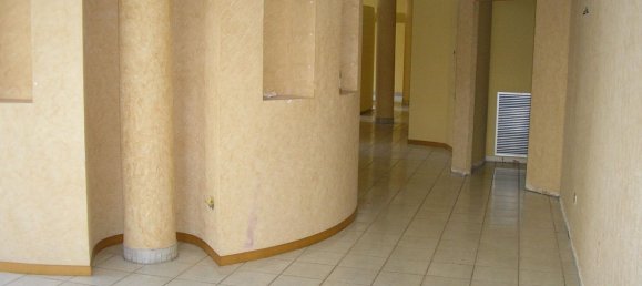 6 rooms Commercial property in Martinsicuro, Italy No. 98232 7